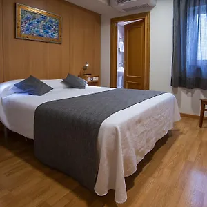 Hostel Iraipe Izaga Hostal, Noain